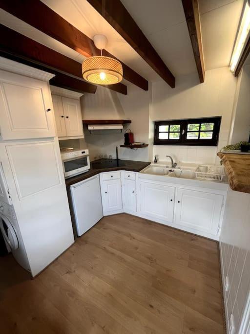 Chaumiere Cotiere: Plage A 500M,A Deux Pas Du Gr34 Plerin Exterior photo